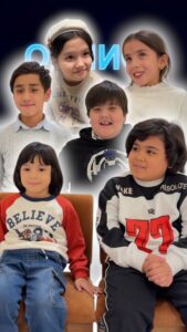 Что думают дети о сцене, о спектакле и о своём участии — в этих кадрах. Настоящие эмоции, волнение и радость перед выходом к зрителю.  Совсем скоро всё это станет частью нашего новогоднего мюзикла.